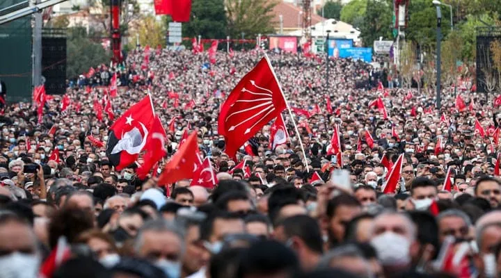 CHP tarihinde bir ilk! Yurt dışında miting yapacak