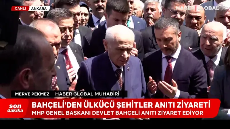 Devlet Bahçeli'den Ülkücü Şehitler Anıtı'na ziyaret