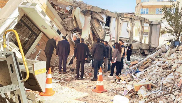 ‘Facianın fısıltısını’ 4.5 ay önce bildirmiş... Bilirkişi heyeti enkazda