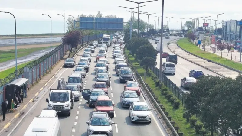 Kurban Bayramı dönüşünde Tekirdağ-İstanbul yolunda yoğunluk