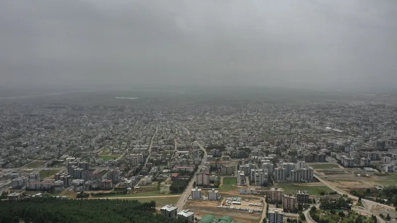Adıyaman'ı Toz Bulutu Kapladı! Hayat Durma Noktasına Geldi