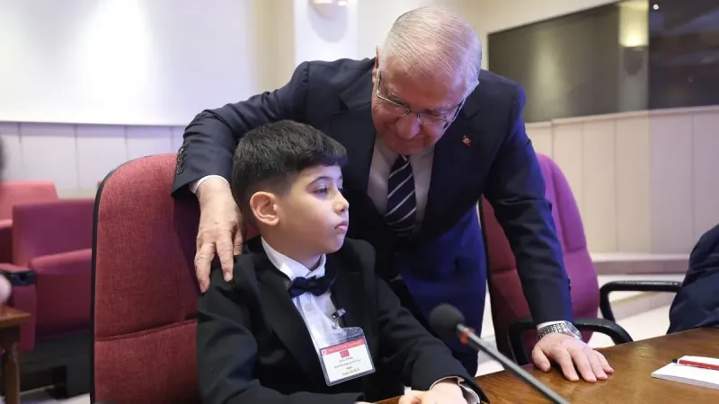 Bakan Güler'den Şehit Çocuklarına Duygu Dolu 23 Nisan Kutlaması!