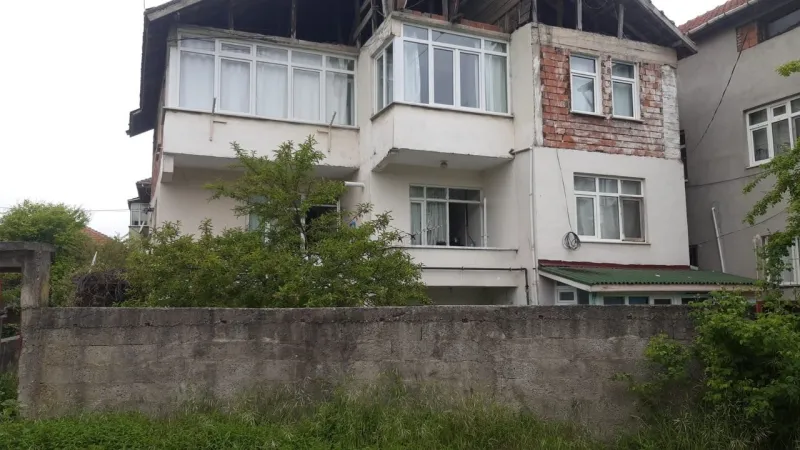 Çaycuma'da Şok Ölüm! 55 Yaşındaki Adam Balkonda Ölü Bulundu