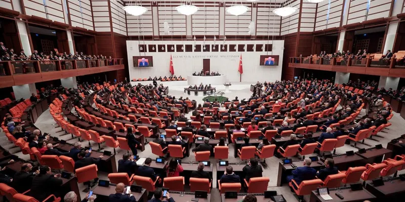 Aşure Günü Bayram mı Oluyor? CHP'den Şaşırtan Bayram Teklifi!