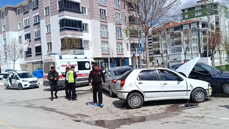 Çorum'da Feci Kaza! Otomobiller Çarpıştı, Çok Sayıda Yaralı!