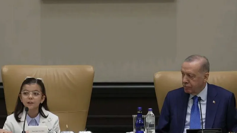 Erdoğan'dan Sürpriz! Koltuğu Minik İpek'e Devretti! Şoke Eden Anlar