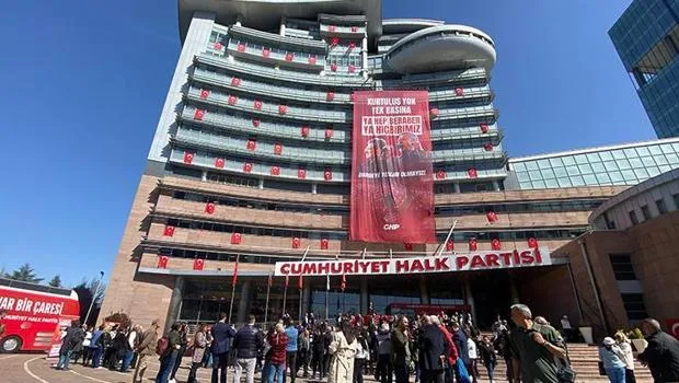 İmamoğlu İçin CHP'den İmza Kampanyası! Erken Seçim Çağrısı mı?