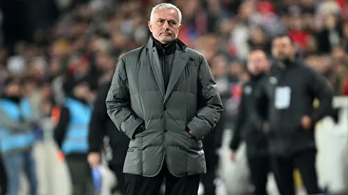 Mourinho'dan Şok Sözler: Livakovic Bizi Kurtardı! Fenerbahçe Zirvede Mi?