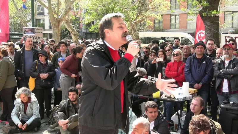 Kadıköy'de TİP'ten "Ses Ver" Çağrısı: Halkın İsyanı Büyüyor!