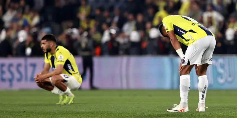 Fenerbahçe'nin Derdi Ne? Profesör Erhan Afyoncu'dan Şok Teşhis!
