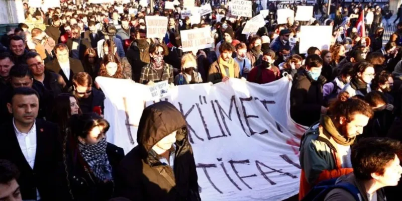 Tutuklu Öğrencilere Destek: 100 Bin Mektup Kampanyası Başladı!