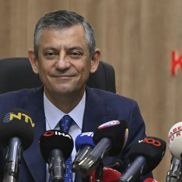  Özel'den Kurban Bayramı mesajı