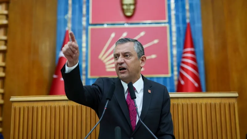 Özgür Özel: Belediyenin kasasında bir lira para çıktıysa bugün siyaseti bırakıyorum