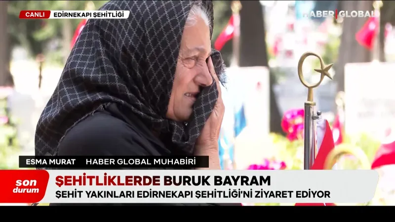 Şehit yakınları Edirnekapı Şehitliği’ni ziyaret ediyor