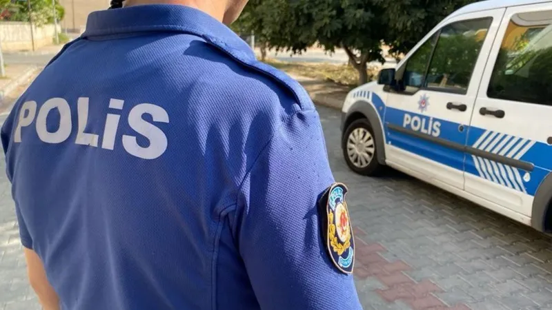 Trafikte dehşet veren anlar! Baltayla saldırdı